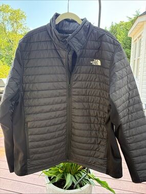 The North Face Men's Black Canyonlands Hybrid Jacket